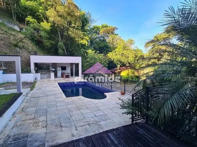Casa com 4000m² 5 quartos e 5 banheiros, à venda, no bairro Bosque dos Eucaliptos em São José Dos Campos