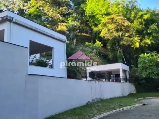 Casa com 4000m² 5 quartos e 5 banheiros, à venda, no bairro Bosque dos Eucaliptos em São José Dos Campos