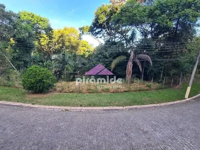 Casa com 4000m² 5 quartos e 5 banheiros, à venda, no bairro Bosque dos Eucaliptos em São José Dos Campos