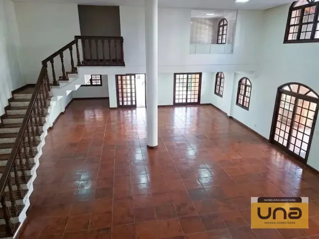 Casa com 1714m², à venda, no bairro BIGORRILHO em Curitiba