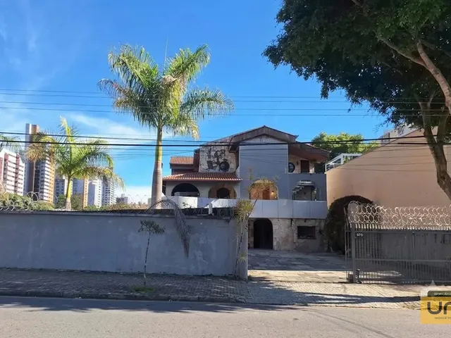 Casa com 1714m², à venda, no bairro BIGORRILHO em Curitiba