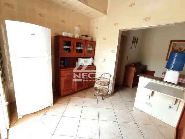 Casa com 500m² 5 quartos e 5 banheiros, à venda, no bairro Toninhas em Ubatuba