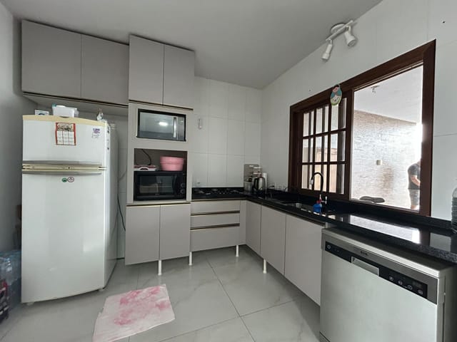 Casa com 175m² 2 quartos e 1 banheiro, à venda, no bairro Areal em Pelotas