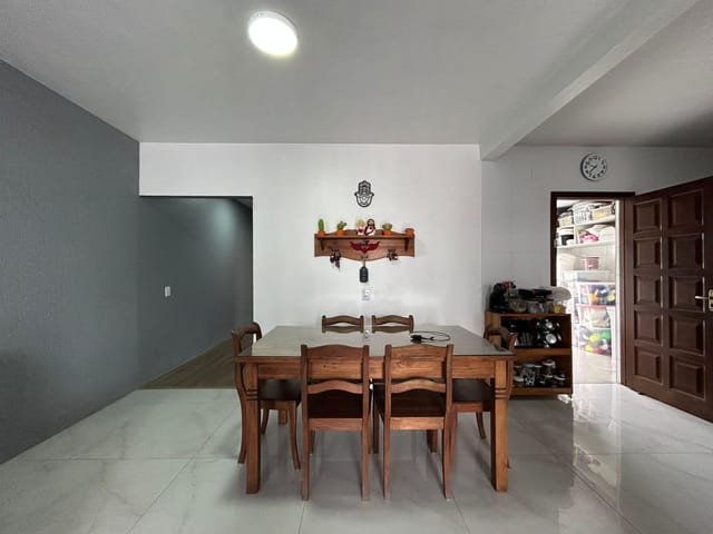 Casa com 175m² 2 quartos e 1 banheiro, à venda, no bairro Areal em Pelotas