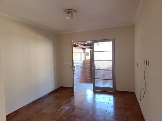 Casa com 250m² 3 quartos e 2 banheiros, à venda, no bairro Vila Zilda Natel em Sumaré