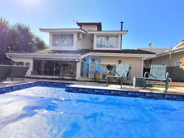 Casa com 300m² 3 quartos e 3 banheiros, à venda, no bairro Residencial Fazenda Serrinha em Itatiba