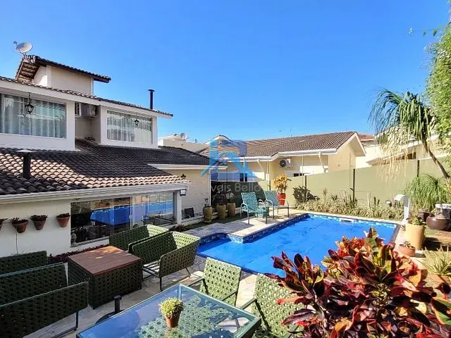 Casa com 300m² 3 quartos e 3 banheiros, à venda, no bairro Residencial Fazenda Serrinha em Itatiba