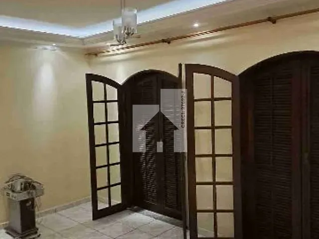 Casa com 125m² 2 quartos e 2 banheiros, à venda, no bairro Jardim Caçula em Jundiaí