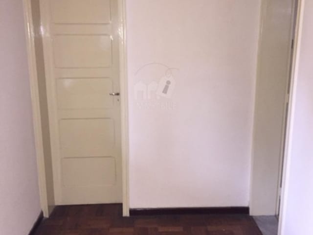 Casa 2 quartos e 1 banheiro, para alugar, no bairro Castrioto em Petrópolis