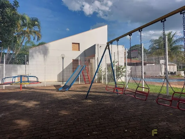 Foto do Casa - Casa sobrado para locação no condomínio Green Village bairro Higienópolis. 3 quartos, 2 vagas e lazer no condomínio. | IMOBILIARIA FIGUEIREDO