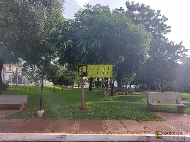 Casa com 200m² 3 quartos e 3 banheiros, para alugar, no bairro Higienópolis em São José do Rio Preto