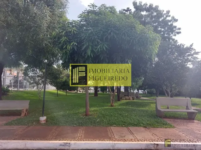Casa com 200m² 3 quartos e 3 banheiros, para alugar, no bairro Higienópolis em São José do Rio Preto