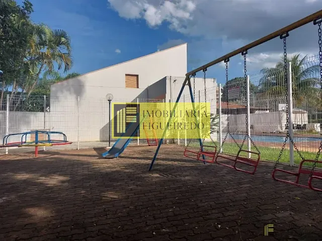 Casa com 200m² 3 quartos e 3 banheiros, para alugar, no bairro Higienópolis em São José do Rio Preto