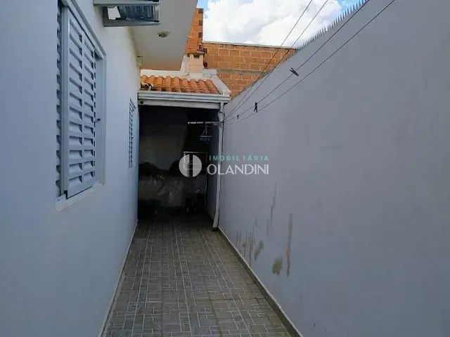 Casa com 131m² 2 quartos e 1 banheiro, à venda, no bairro Residencial da Torre em Artur Nogueira