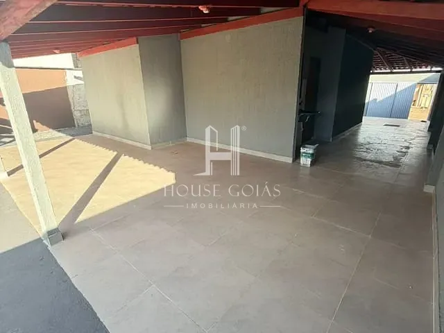 Casa com 250m² 2 quartos e 1 banheiro, à venda, no bairro Centro em Guapó