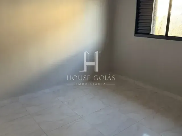 Casa com 250m² 2 quartos e 1 banheiro, à venda, no bairro Centro em Guapó
