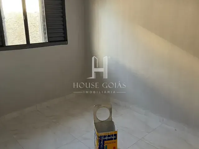 Casa com 250m² 2 quartos e 1 banheiro, à venda, no bairro Centro em Guapó