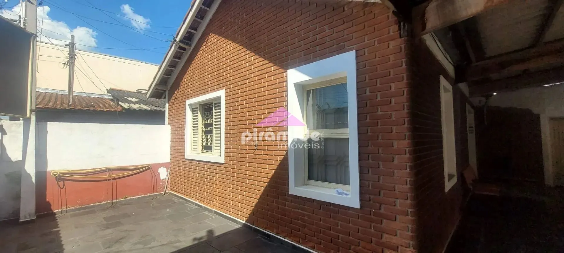 Casa, 3 quartos, 191 m² - Foto 1