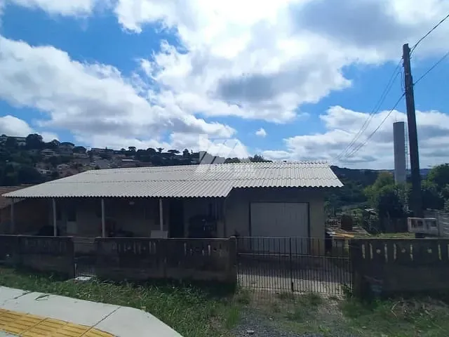 Casa 3 quartos e 2 banheiros, à venda, no bairro Olarias em Ponta Grossa