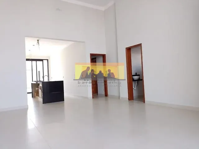 Casa com 300m² 3 quartos e 4 banheiros, à venda, no bairro Bonfim em Paulínia