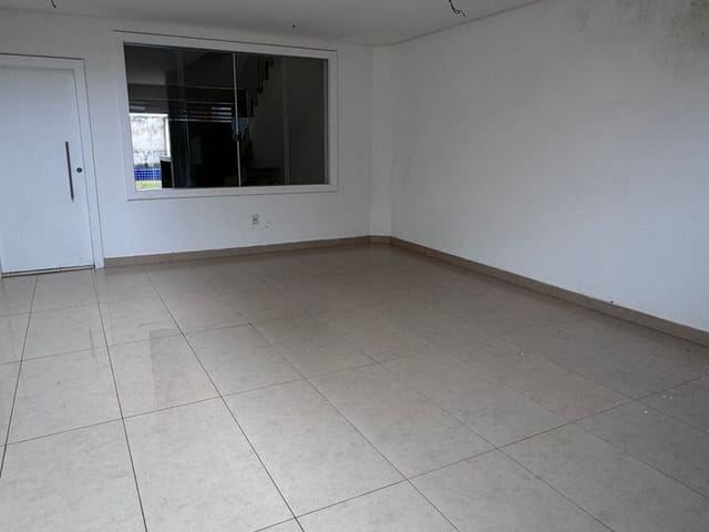 Casa 3 quartos e 2 banheiros, à venda, no bairro RESIDENCIAL BETHANIA em Santana do Paraíso
