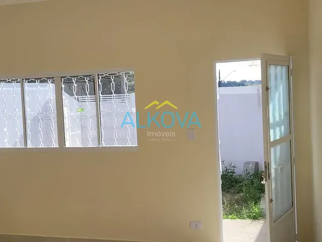 Casa com 240m² 3 quartos e 1 banheiro, à venda, no bairro Jardim Nova República em São José dos Campos