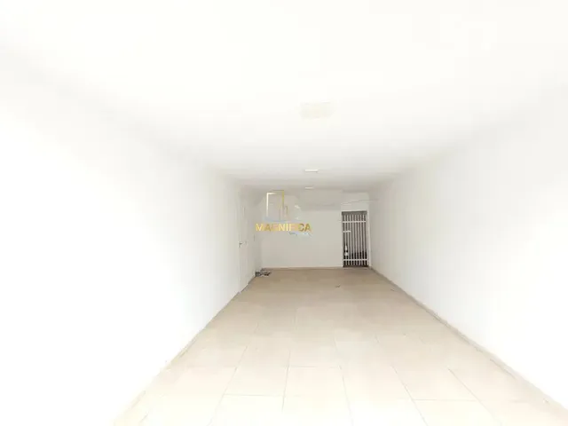 Casa 3 quartos e 3 banheiros, para alugar, no bairro Campina do Siqueira em Curitiba