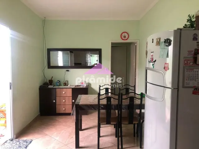 Casa com 150m² 4 quartos e 1 banheiro, à venda, no bairro Jardim São Judas Tadeu em São José Dos Campos