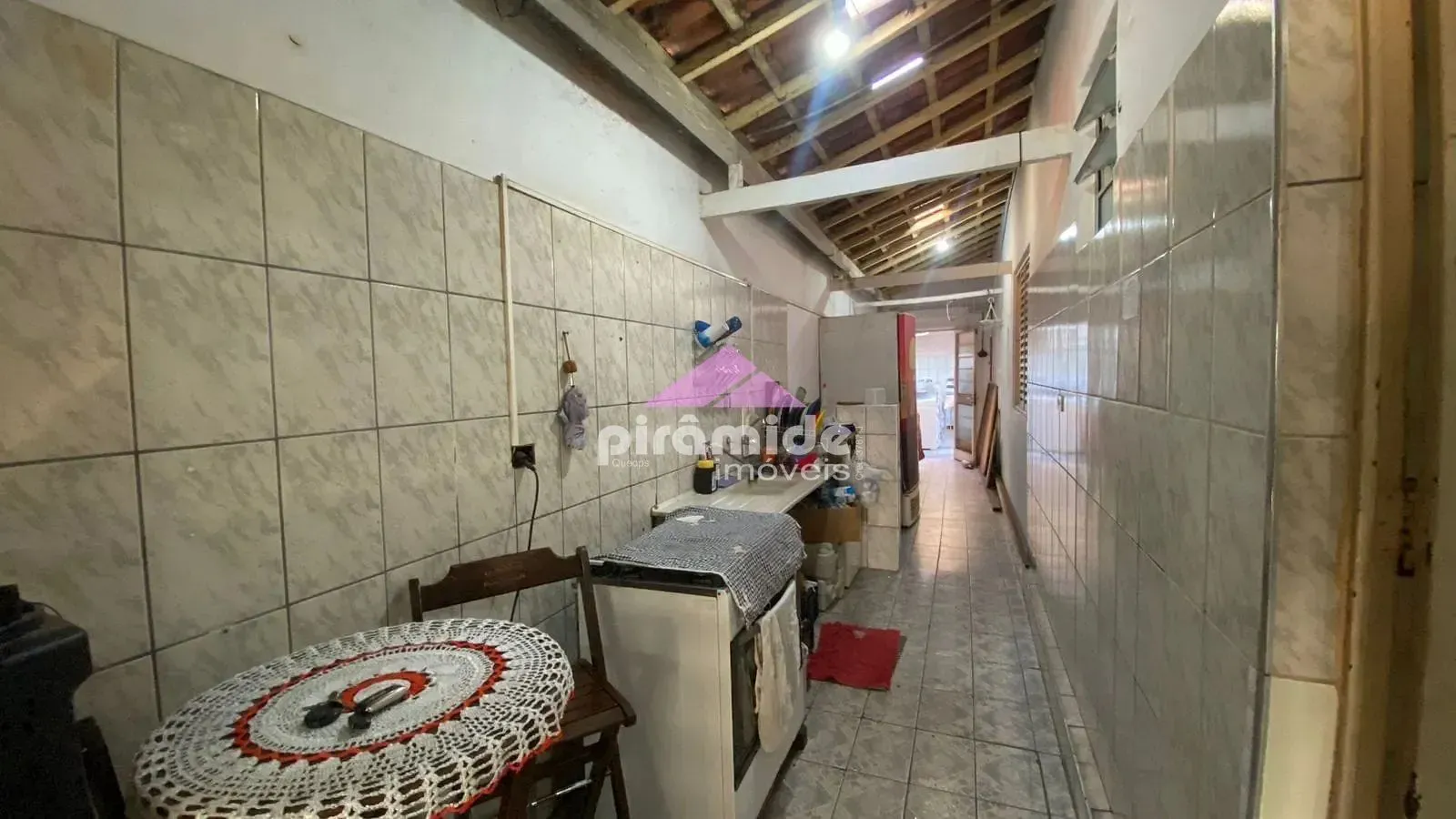 Casa, 4 quartos, 210 m² - Foto 2