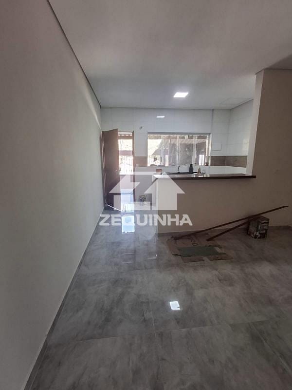 Casa para alugar com 2 quartos, 55m² - Foto 3