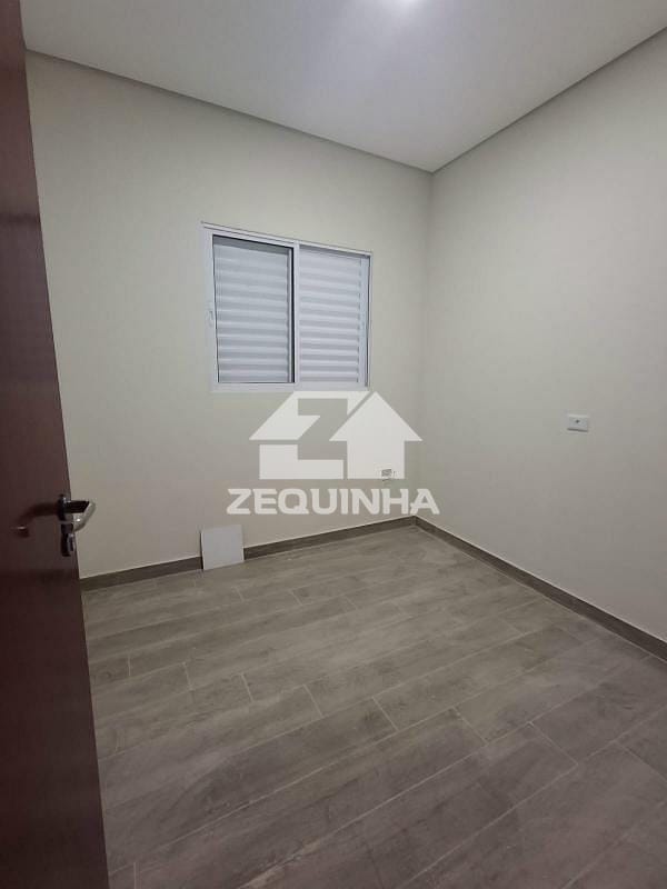 Casa para alugar com 2 quartos, 55m² - Foto 4