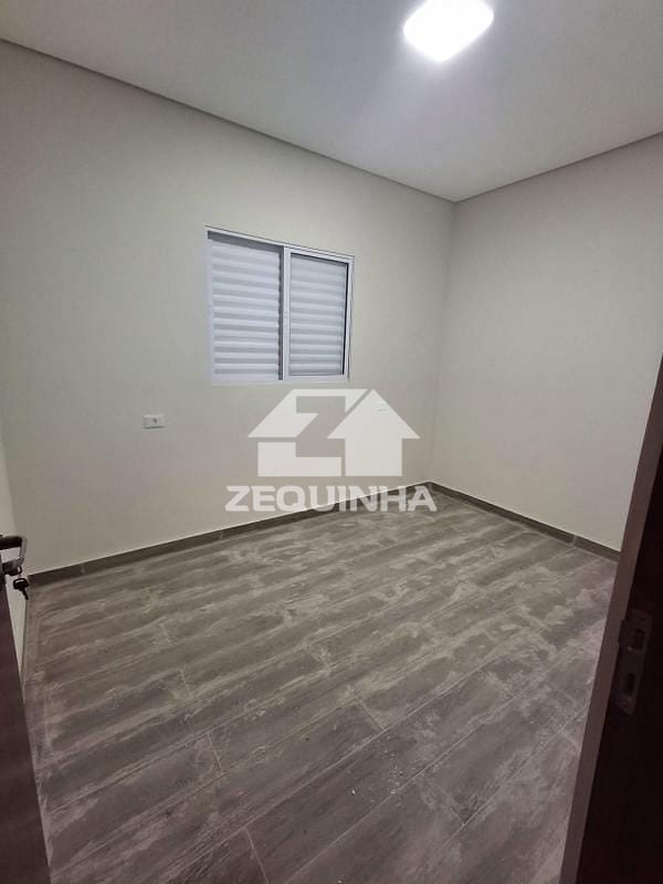 Casa para alugar com 2 quartos, 55m² - Foto 7