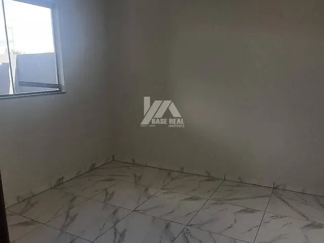 Casa 2 quartos e 1 banheiro, à venda, no bairro Contorno em Ponta Grossa
