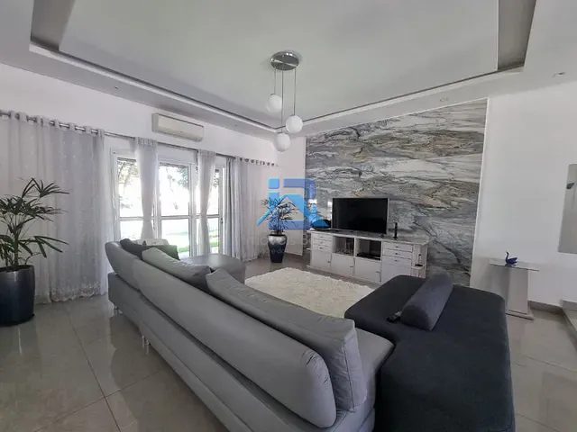 Casa com 1054m² 5 quartos e 7 banheiros, à venda, no bairro Jardim das Laranjeiras em Itatiba