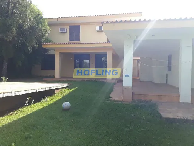 Casa com 1000m² 4 quartos e 5 banheiros, à venda, no bairro Vila Santo Antônio em Rio Claro