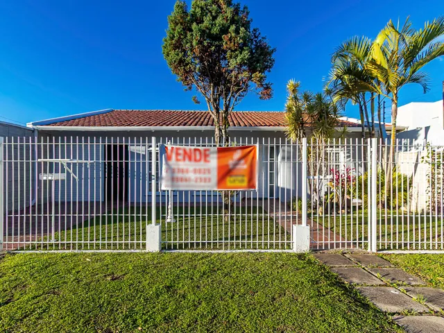 Casa com 170m² 3 quartos e 2 banheiros, à venda, no bairro Guabirotuba em Curitiba