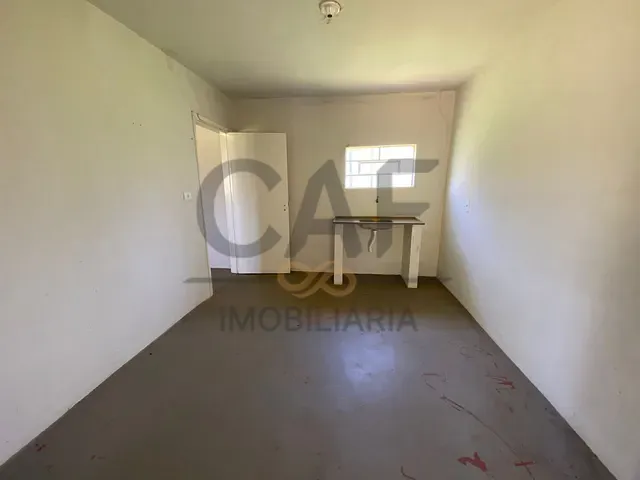 Casa com 100m² 1 quarto e 1 banheiro, para alugar, no bairro Área Rural de Santo Antônio de Posse em Santo Antônio de Posse