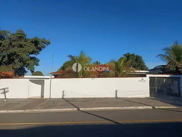Casa com 855m² 3 quartos e 2 banheiros, à venda, no bairro Cidade Universitária em Engenheiro Coelho