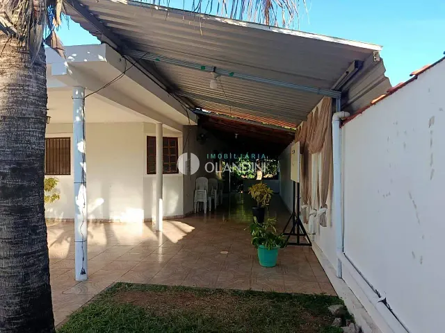 Casa com 855m² 3 quartos e 2 banheiros, à venda, no bairro Cidade Universitária em Engenheiro Coelho