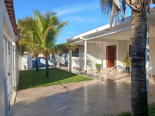Casa com 855m² 3 quartos e 2 banheiros, à venda, no bairro Cidade Universitária em Engenheiro Coelho
