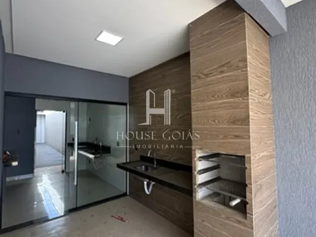 Casa com 180m² 3 quartos e 3 banheiros, à venda, no bairro Residencial Itaipu em Goiânia