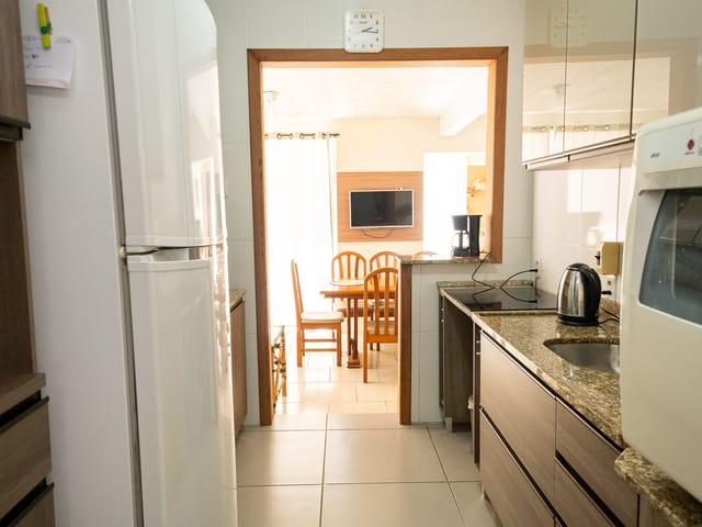 Casa com 350m² 3 quartos e 2 banheiros, à venda, no bairro Areal em Pelotas