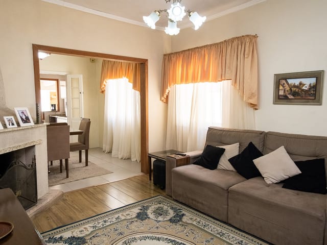 Casa com 350m² 3 quartos e 2 banheiros, à venda, no bairro Areal em Pelotas