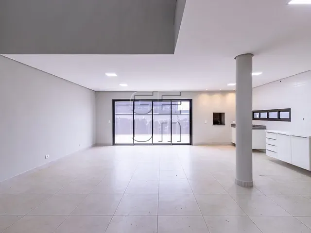 Sobrado com 260m² 3 quartos e 4 banheiros, para alugar, no bairro Parque Tauá em Londrina