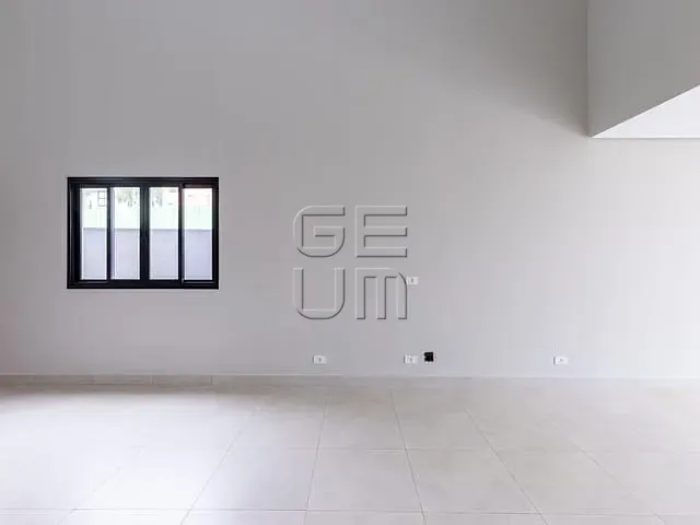 Sobrado com 260m² 3 quartos e 4 banheiros, para alugar, no bairro Parque Tauá em Londrina