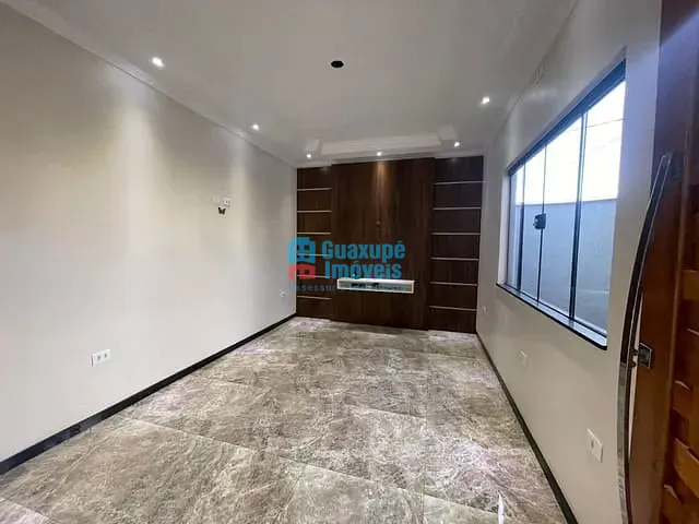 Casa 3 quartos e 3 banheiros, à venda, no bairro Jardim Aeroporto em Guaxupé