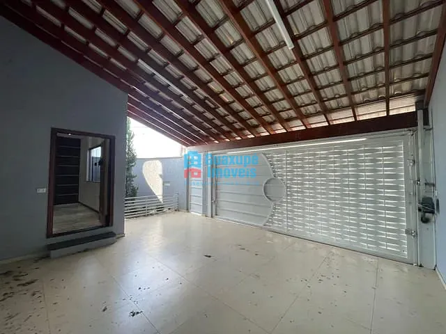 Casa 3 quartos e 3 banheiros, à venda, no bairro Jardim Aeroporto em Guaxupé