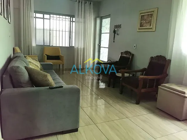 Casa com 250m² 3 quartos e 3 banheiros, à venda, no bairro Bosque dos Eucaliptos em São José dos Campos