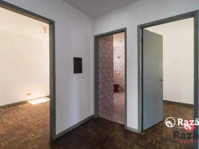 Casa 3 quartos e 1 banheiro, para alugar, no bairro Guabirotuba em Curitiba