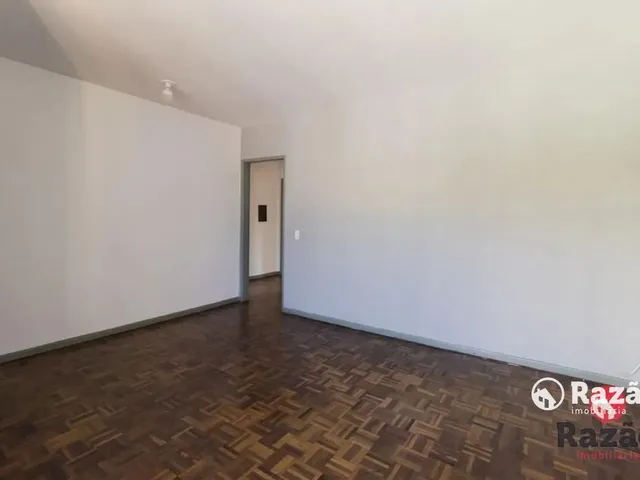 Casa 3 quartos e 1 banheiro, para alugar, no bairro Guabirotuba em Curitiba